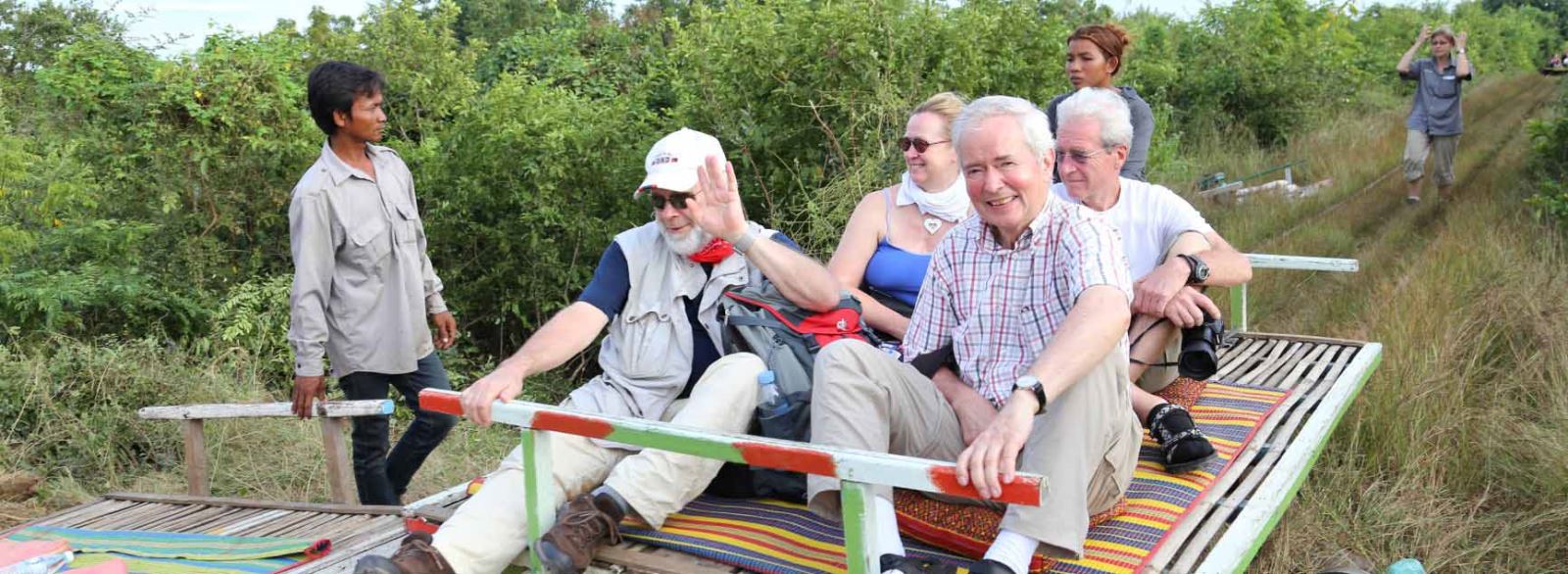 Faire un voyage en  train de bambou