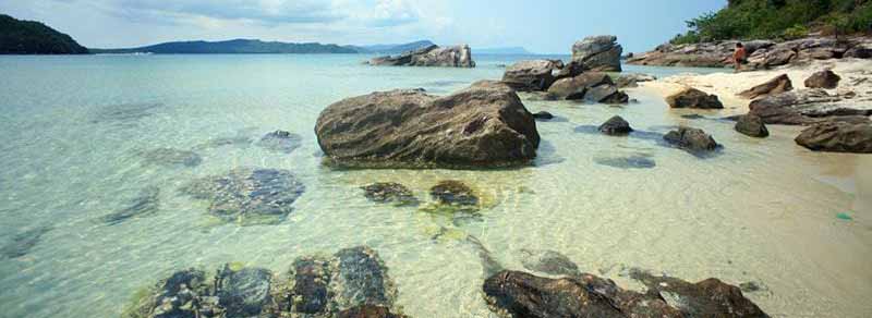 Prendre un bain de mer sur une des plages pittoresques
