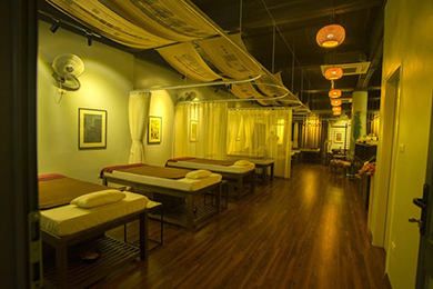 Massage medicinal de Huong Sen